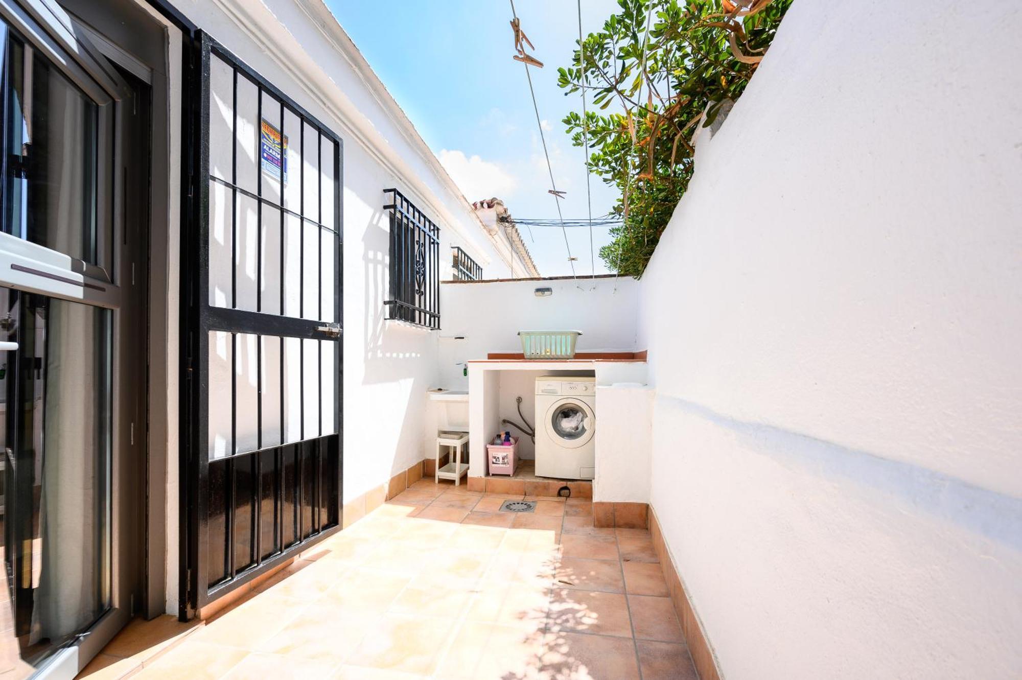 בנאלמדנה Chalet En Puerto Marina מראה חיצוני תמונה